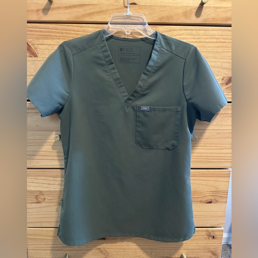 Figs Moss Catarina One-Pocket Scrub Top
